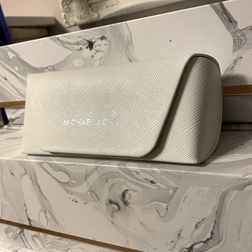 MICHAEL KORS Sunglasses Case With Microcloth BRAND NEW - Picture 4 of 5